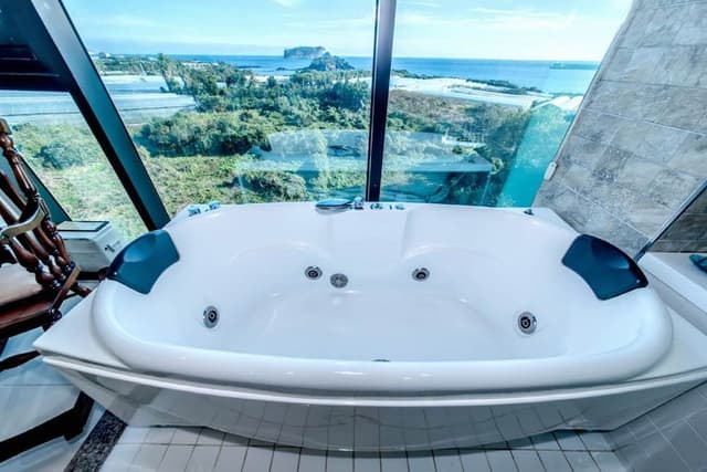 Room, Jetted Tub, Ocean View