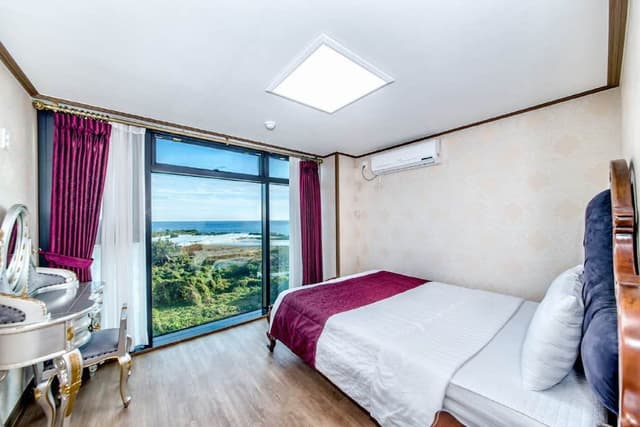 Royal Suite, 2 Bedrooms, 2 Bathrooms, Ocean View