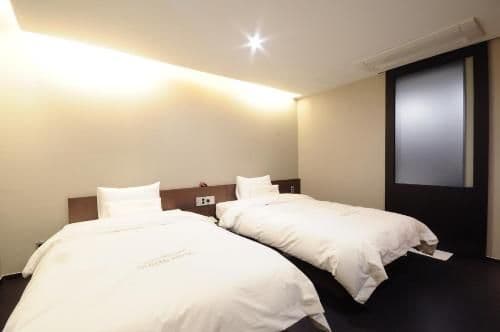 Triple Room - Walking Special