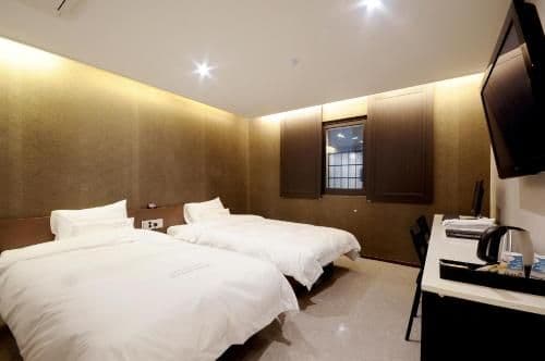 Standard Twin Room - Walking Special