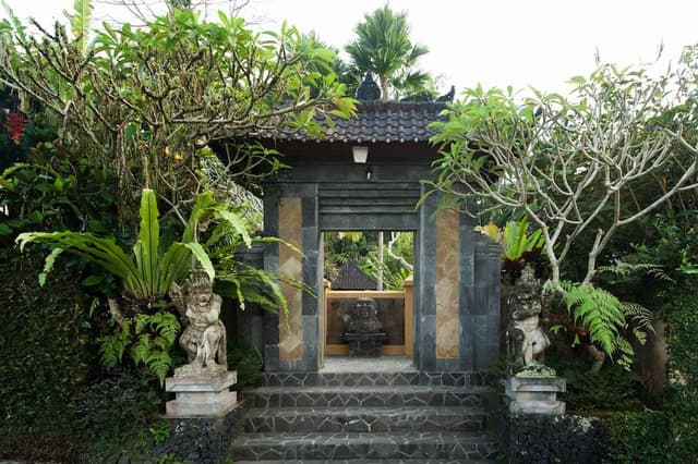 Deluxe Room, Garden View