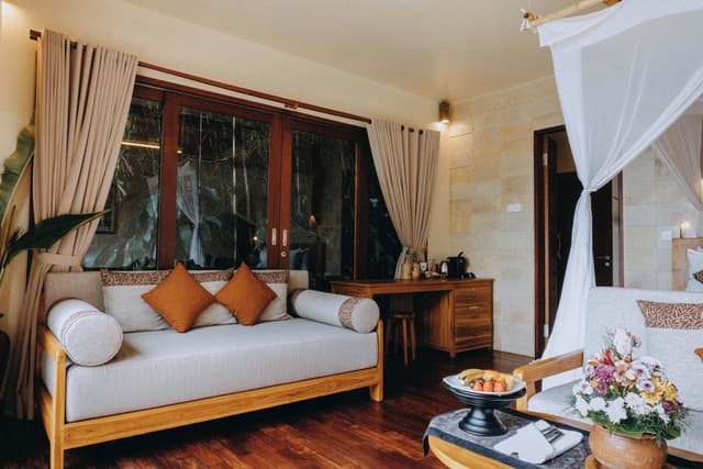 Luxury Suite