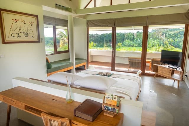 Villa Upstairs with Balcony #12
