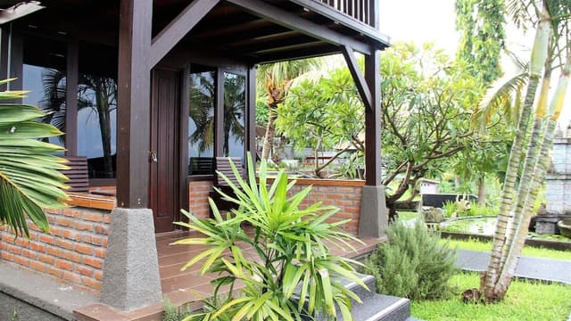 Cottage, Pool View