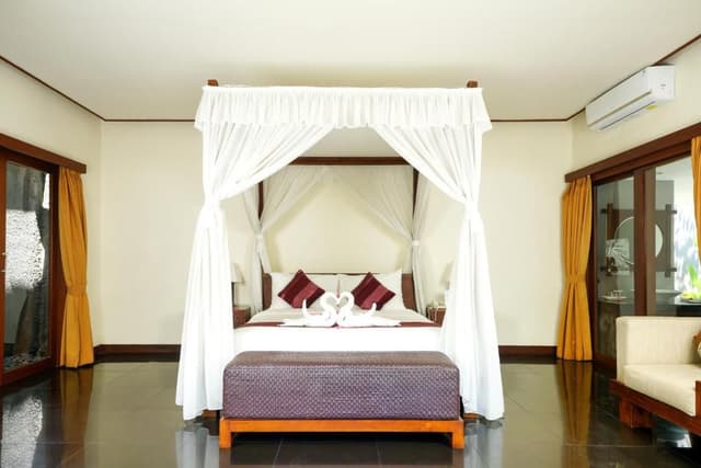 Deluxe Villa