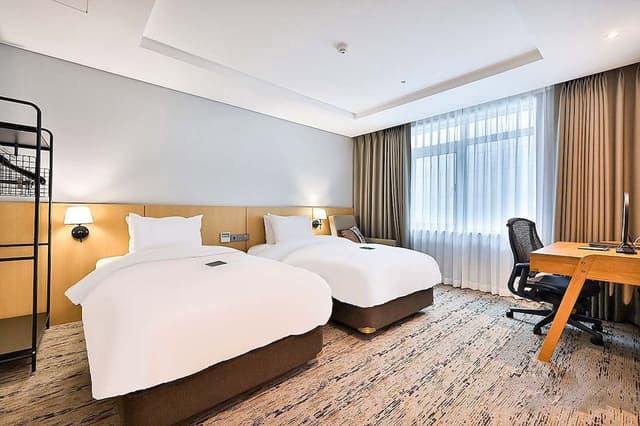 Premier Suite Movie & Rest Room (No parking allowed)