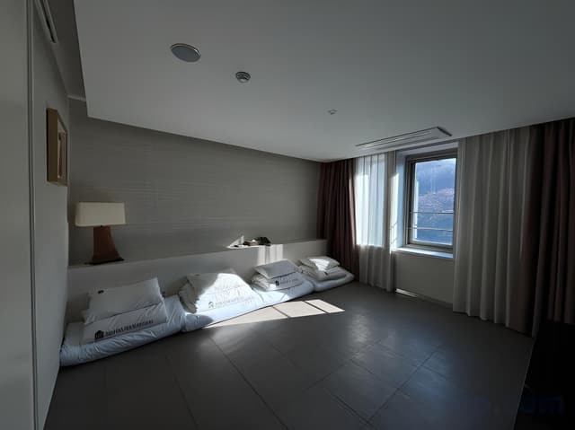 Ondol Room