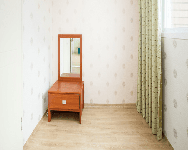 Gold Suite B