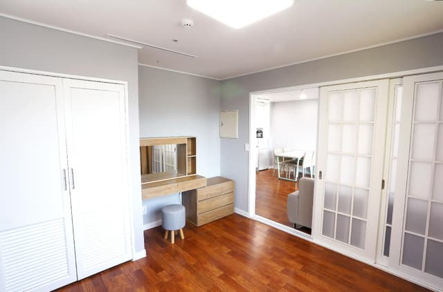 20 PY Backside Ondol Room