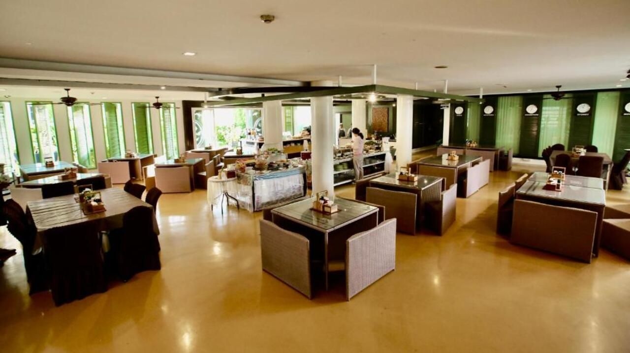 โรงแรมเอเต้ ชุมพร (A-Te Hotel Chumphon)4