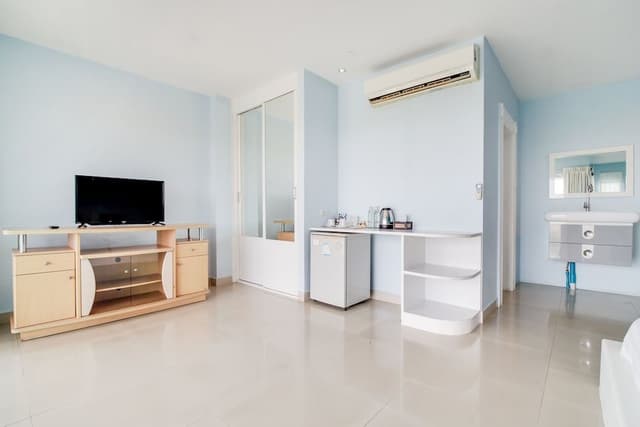 Deluxe Twin Room, Pool View