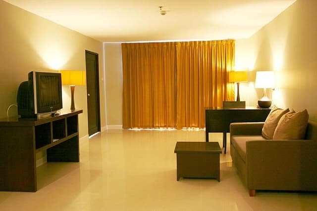 Suite, Sea View