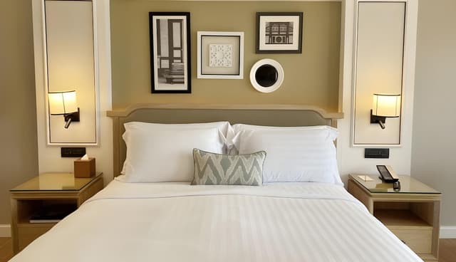 Deluxe Room, 1 King Bed