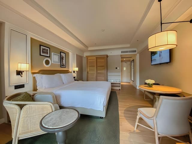 Deluxe Room, 1 King Bed