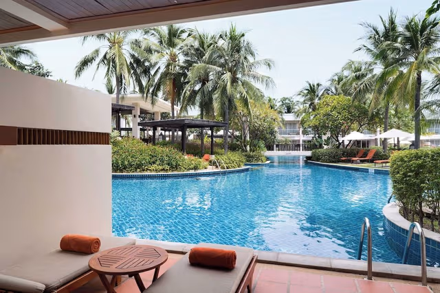 Room, 1 King Bed with Sofa bed, Poolside