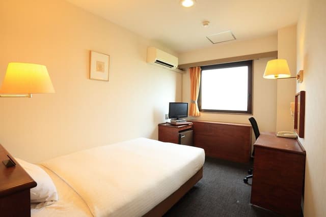 Basic Single Room, Smoking, Room cleaning once in 3 days