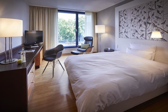 Deluxe Room, 1 Queen Bed