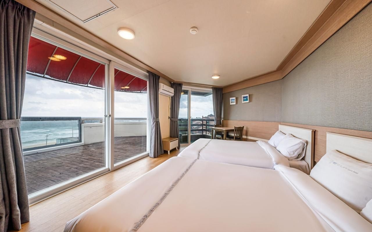 Benikea Hotel Mountain & Ocean Jumunjin Resorts1