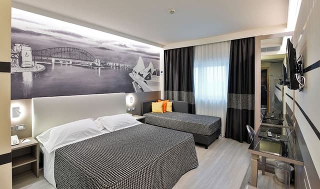 Deluxe Double or Twin Room