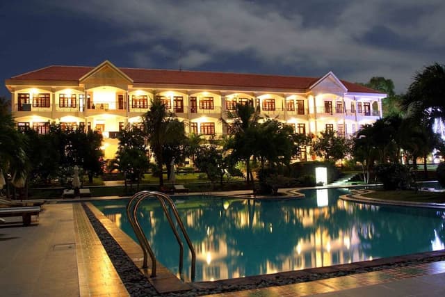 Deluxe Room, Pool View