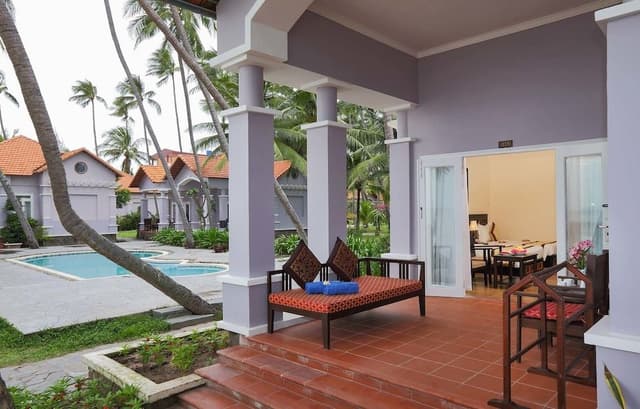 Villa, Beachfront
