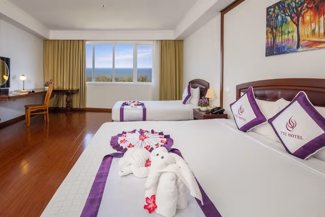 Deluxe Ocean View Twin