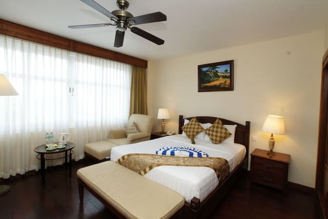 Premier Room