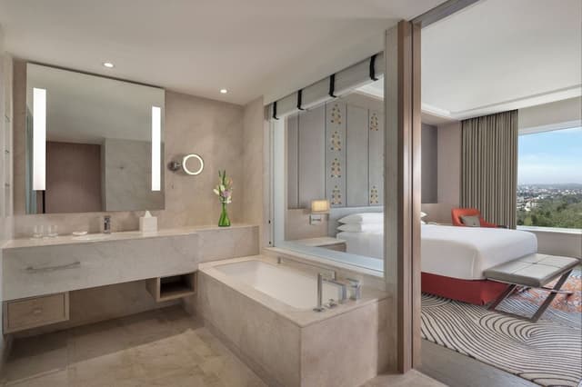 Executive Suite, 1 King Bed