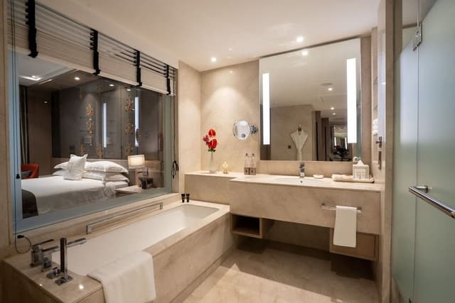 Executive Suite, 1 King Bed