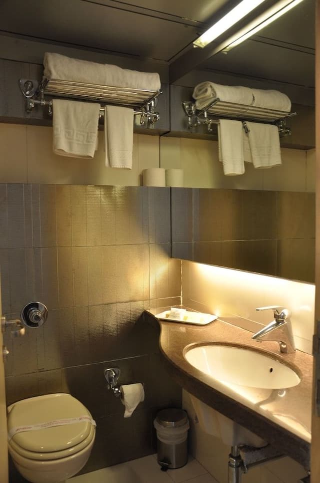 Classic Room, 1 King Bed