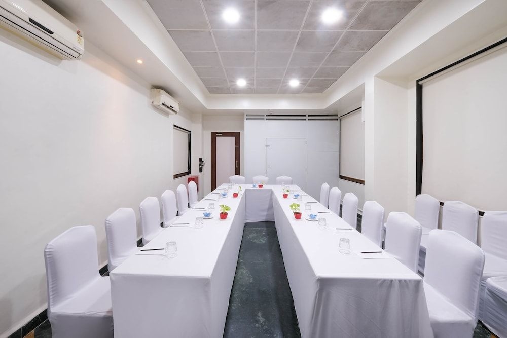 7 Apple Hotel, Pune2