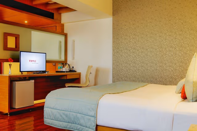 Suite, 1 Queen Bed