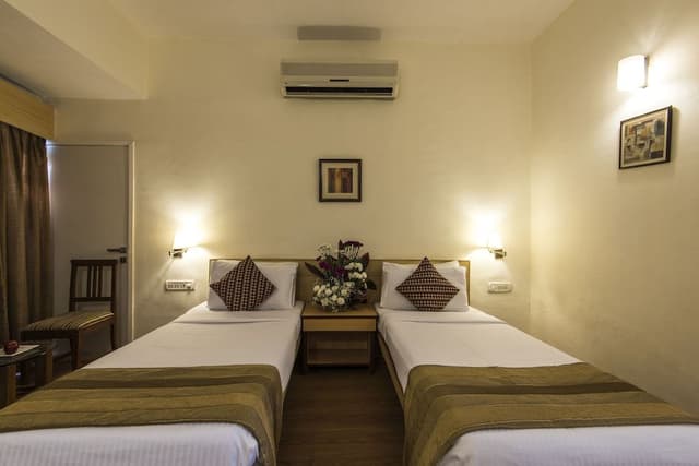 Executive Room, 1 Double or 2 Twin Beds