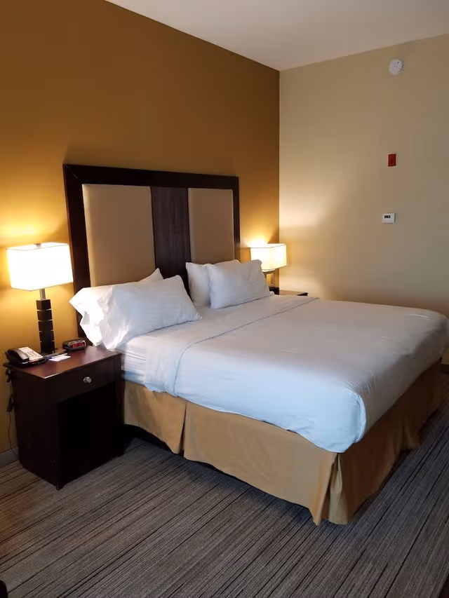 Suite, 2 Queen Beds, Accessible (Mobility, Accessible Tub)