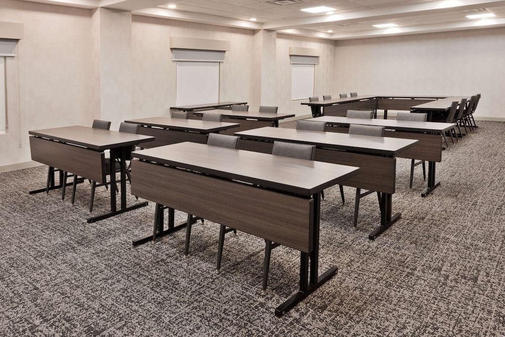 HAMPTON INN - SUITES LANETT-WE4