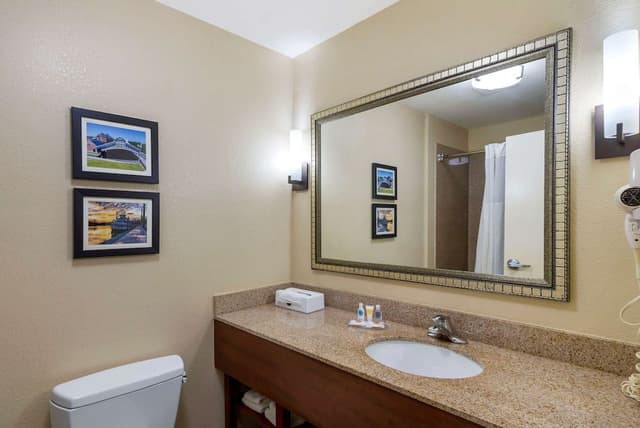 Suite, 2 Queen Beds, Non Smoking