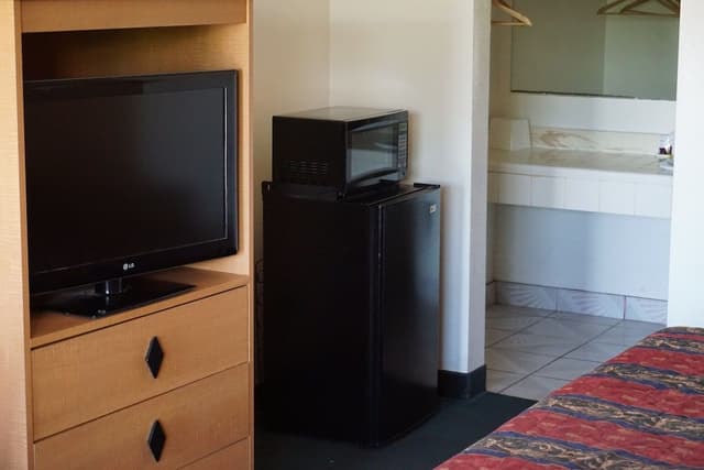 Single Room, 1 King Bed