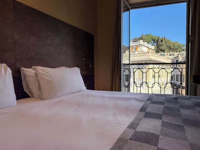 Superior Room, 1 King Bed, Non Smoking, City View