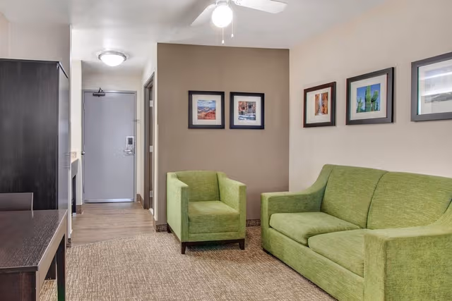 Deluxe Suite, 1 King Bed, Sitting Area with Sofa, Non-Smoking