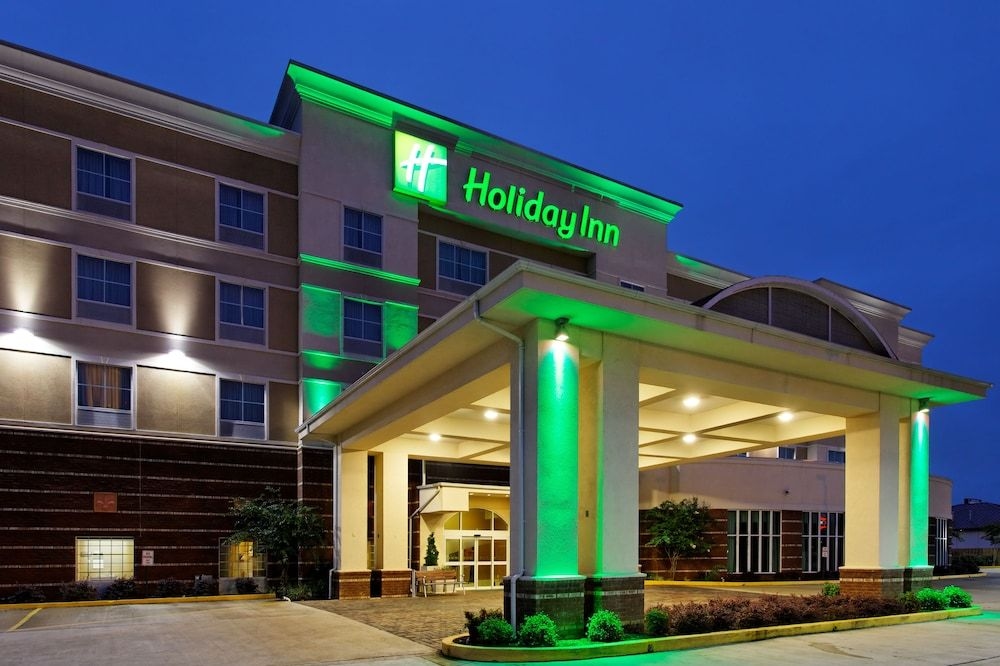 HOLIDAY INN BATESVILLE3