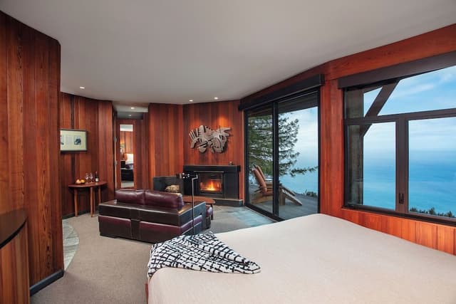 Post House