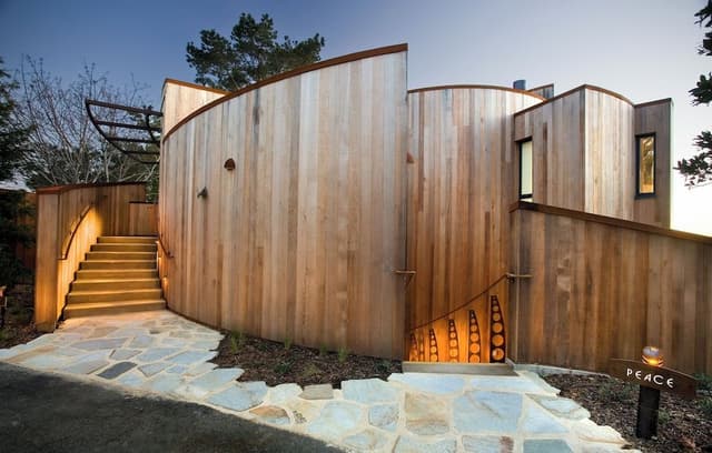 Post House