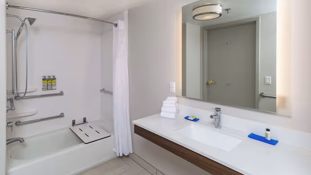 Standard Room, 2 Queen Beds, Accessible (Communications, Mobility)