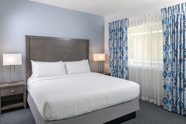 Suite, Oceanfront (King)