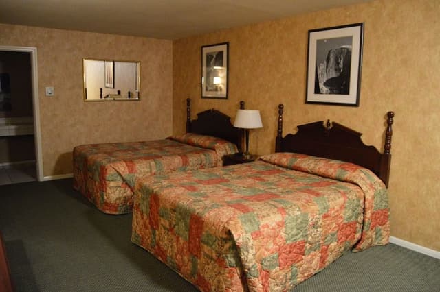 Room, 2 Queen Beds (Spa Tub and kitchenette)