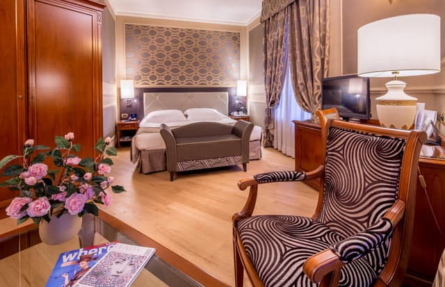 Junior Suite Room