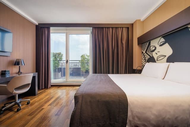 Premium Room, 1 King Bed, Balcony