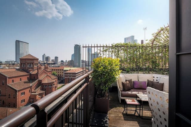 Premium Room, 1 King Bed, Balcony