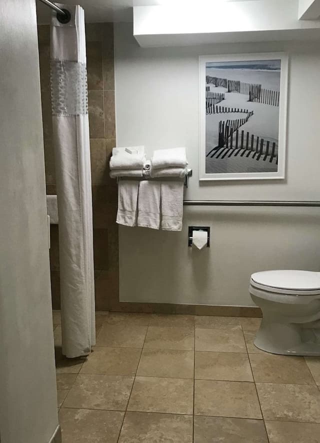 Room, 2 Queen Beds, Accessible, Non Smoking (Mobility & Hearing, Roll-in Shower)