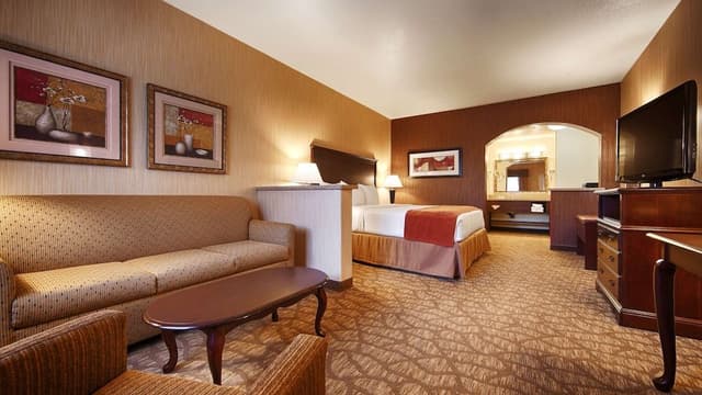 Suite, 1 King Bed, Accessible, Refrigerator & Microwave (with Sofabed)